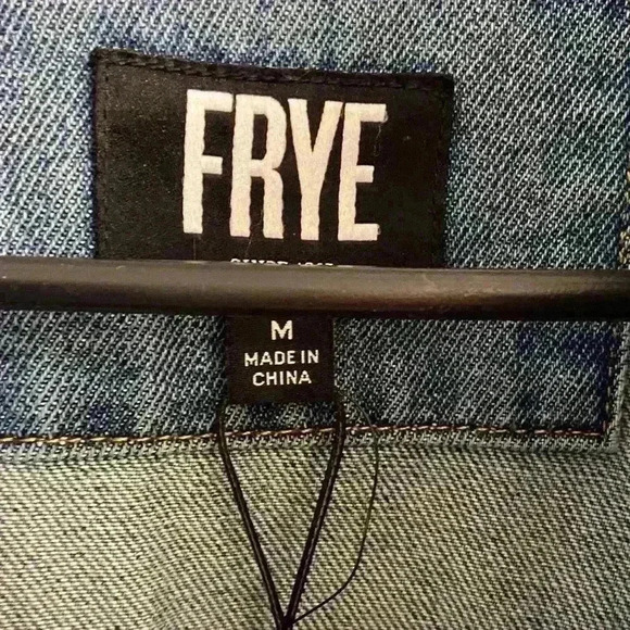 Frye denim‎ jacket gold studded button front medium wash Medium NWT - Picture 5 of 6